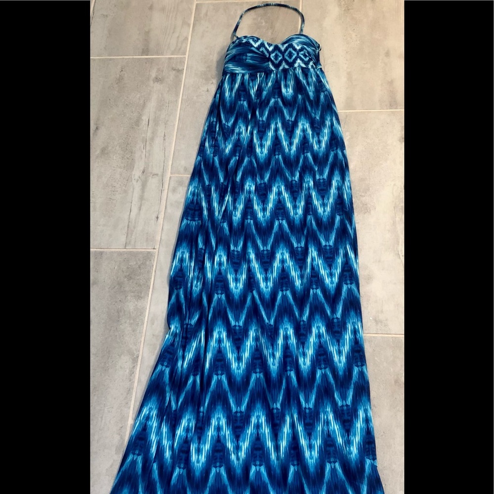 La Blanca Women’s Blue Chevron Print Halter Maxi Dress-Sz XS-EUC-Quick